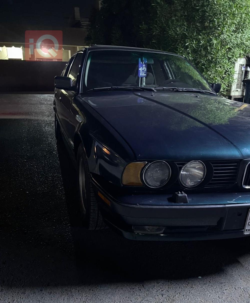 بی ئێم دەبڵیو سیریەس 5